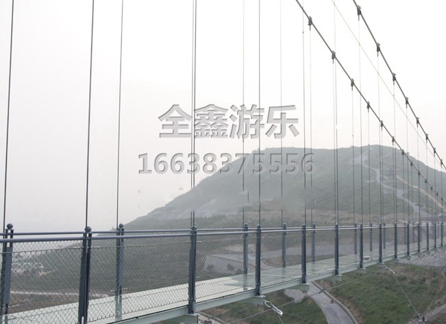 玻璃吊桥