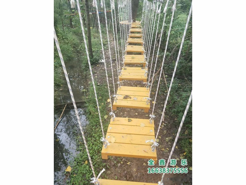丛林穿越