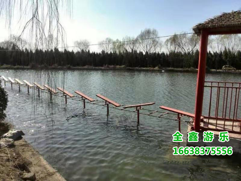 水上趣桥