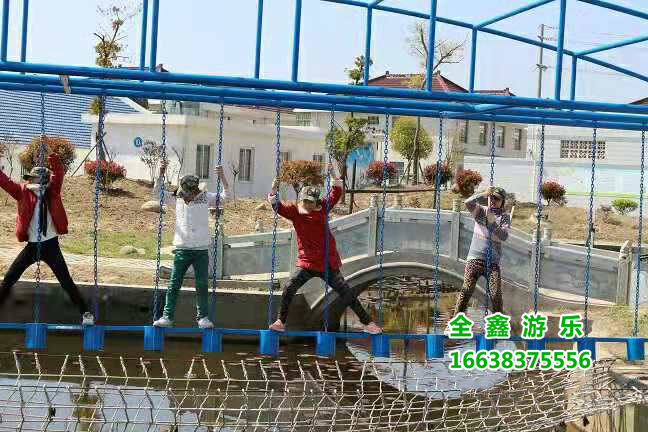 水上趣桥