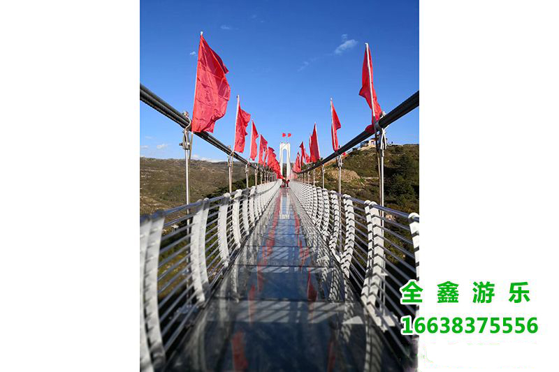 玻璃吊桥