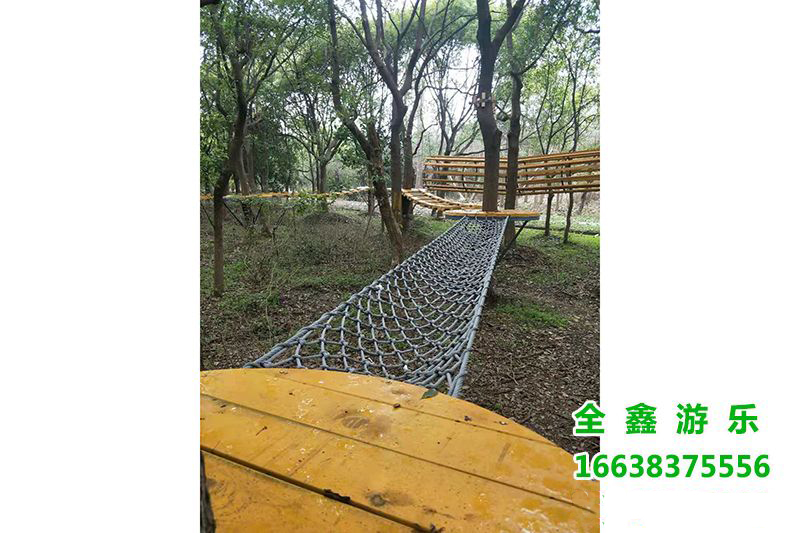 丛林穿越