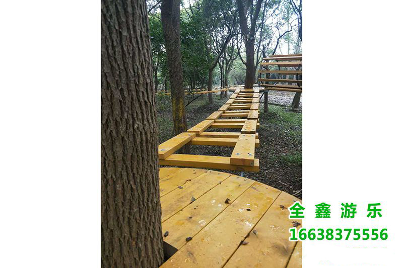 丛林穿越