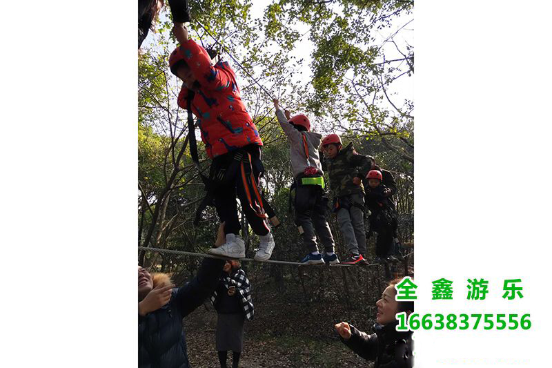 丛林穿越