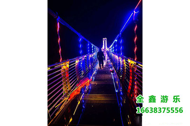 玻璃吊桥