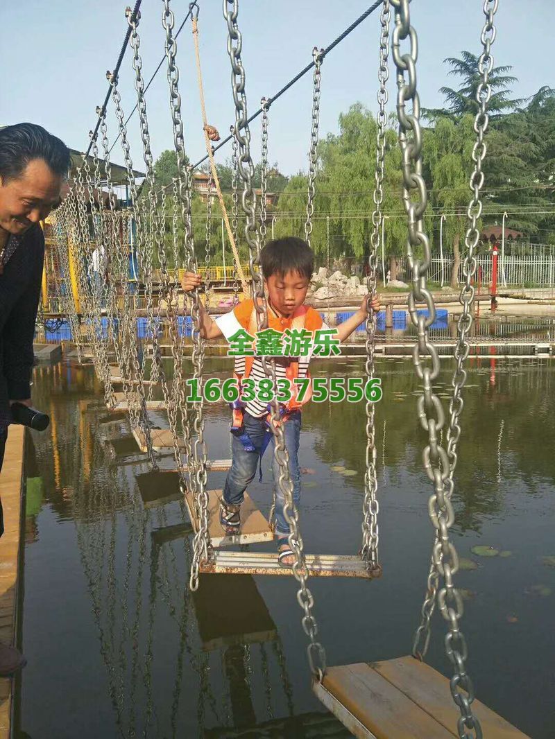 水上趣桥