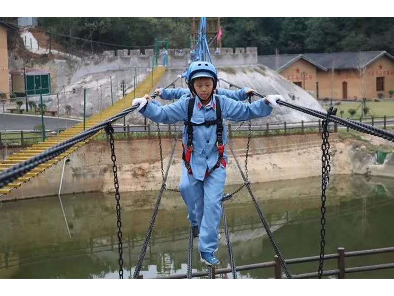 水上趣桥