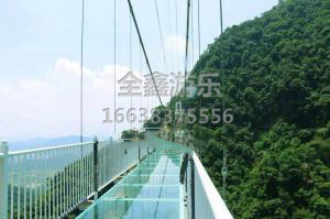 玻璃吊桥