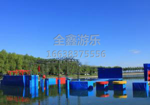 水上拓展