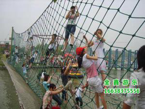 水上趣桥