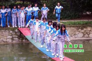 水上趣桥