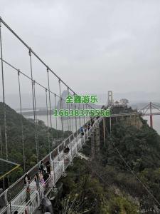 玻璃吊桥