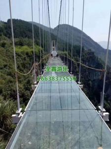 玻璃吊桥